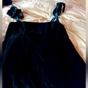 Green House of Harlow 1960 short dress. Worn once